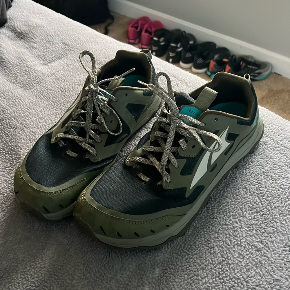 altra hiking shoes